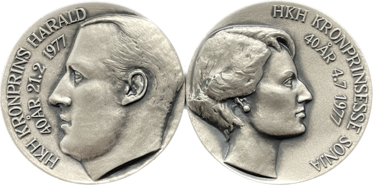 Smukt Medalje sæt- Kronprins Harald og Kronprinsessan sonja 40 år