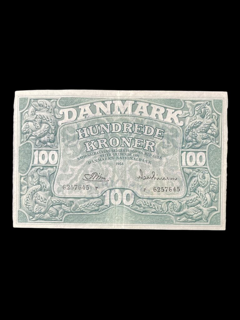 Danmark 100 Kr 1958r Kong Christian X (1912-1947) Frederik IX (Frederik IX) (1947-1972) Type Standard seddel År 1944-1960 Værdi 100 kroner (100 DKK) Valuta Krone (1873-dato) Størrelse 158 × 100 mm Sieg: 126