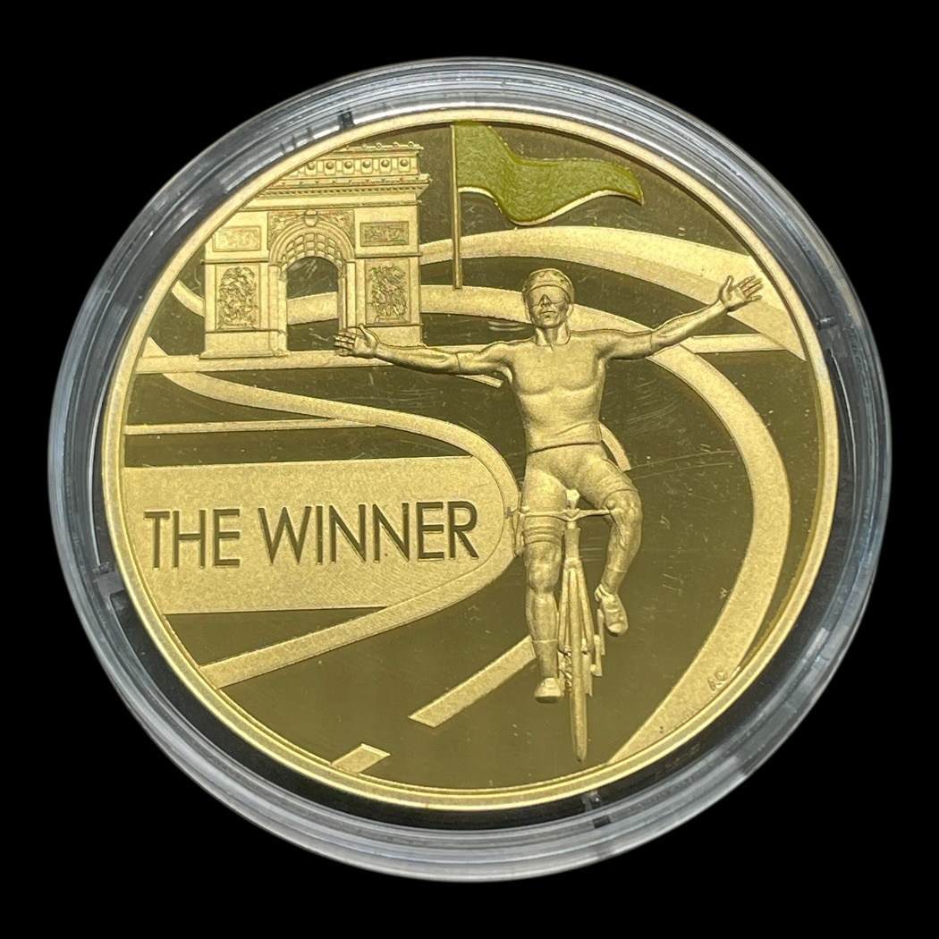 Tour de France - The Winner Kobbernikkel Forgyldt med 24K guld. Vægt 26 Gram Diameter 38,6 MM
