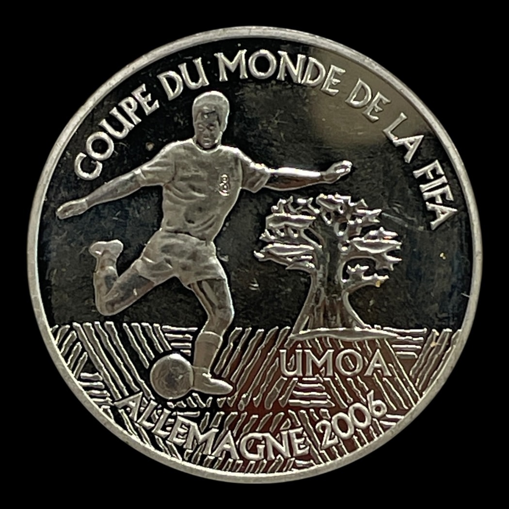 1000 Francs 2004 Central Afrika Ikke Cirkulerende Mønter Sølv (.900) Vægt 22,3 Gram